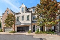 Building Photo - 1202 Wynden Commons Ln