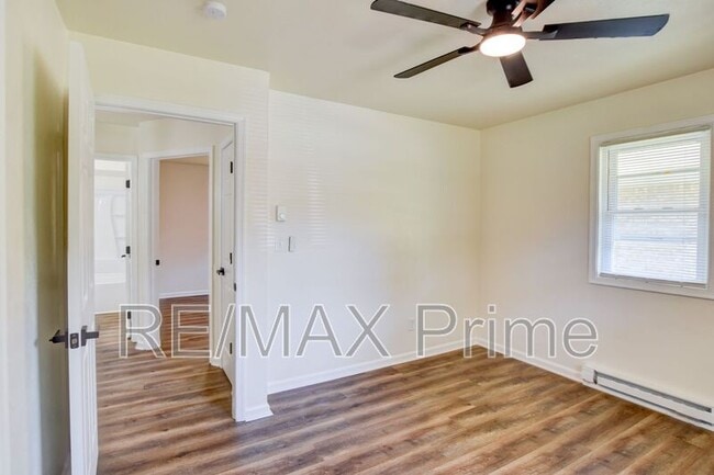 Building Photo - 1306 Linden Ave