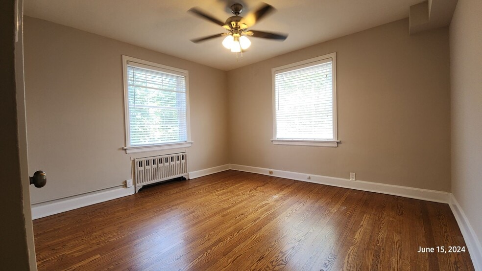 Building Photo - 7754 Kingsbury Blvd