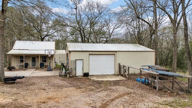 Building Photo - 9942 Calvary Rd