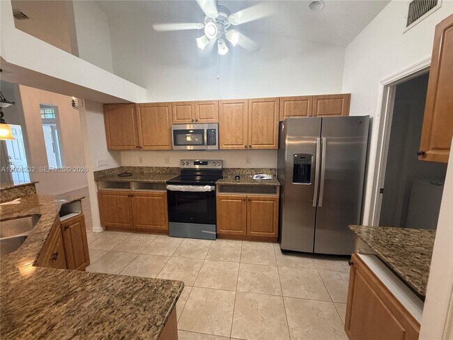 Building Photo - 3262 SW Cohutta St