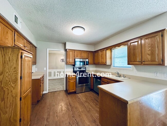 Building Photo - Blue Valley Schools w/ Hardwood Floors and...