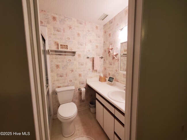 Building Photo - 9100 Reed Dr