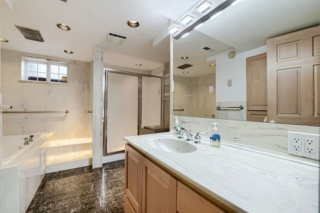 Building Photo - Charming 4-Bedroom, 3-Bath Home + Den in Alki Neighborhood with Panoramic Puget Sound Views!