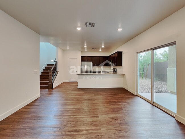 Building Photo - 661 W Bosal Dr