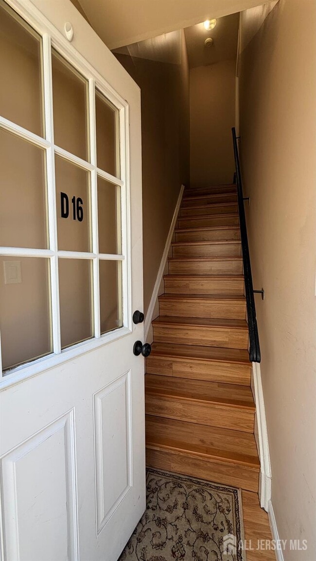 Building Photo - 363 Cranbury Rd