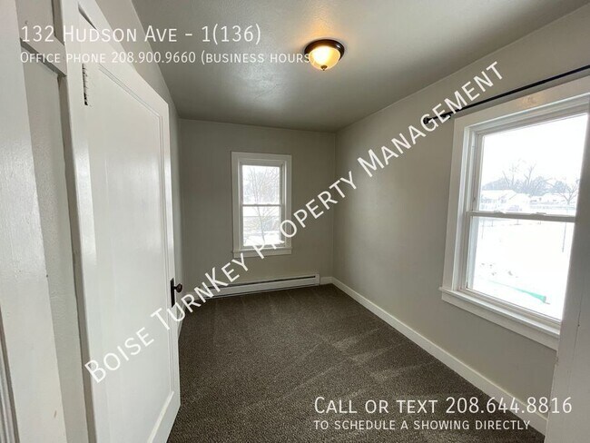 Building Photo - 132 Hudson Ave