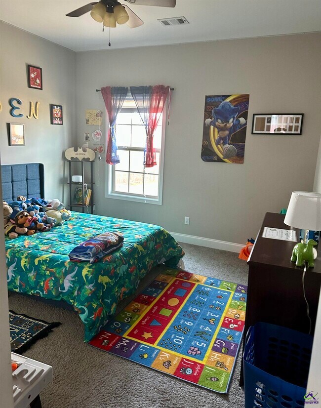 Building Photo - 201 Deven Ct