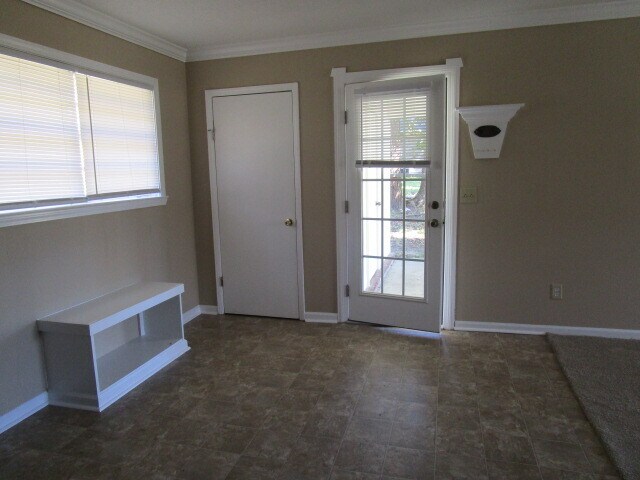 Primary Photo - 314 N Tillman Street
