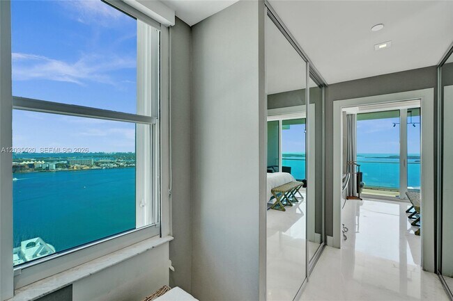 Building Photo - 800 Claughton Island Dr