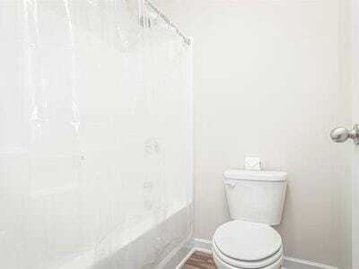 Building Photo - 145 Townview Dr