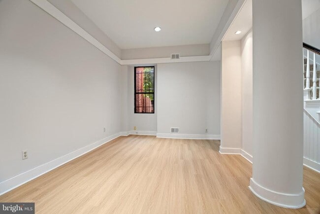 Building Photo - 1522 Swann St NW