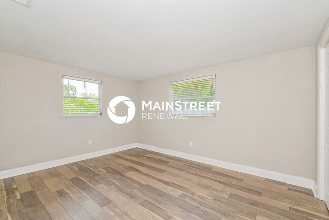 Building Photo - 3 Bedroom Pet-Friendly Home in VENICE, FL with Main Street Renewal