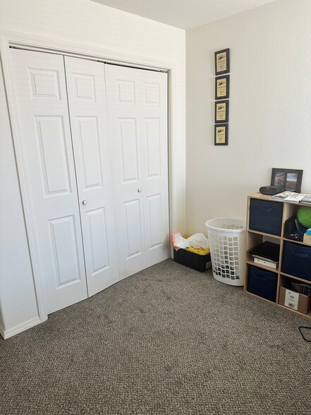 Building Photo - 1096 Longbow Ln