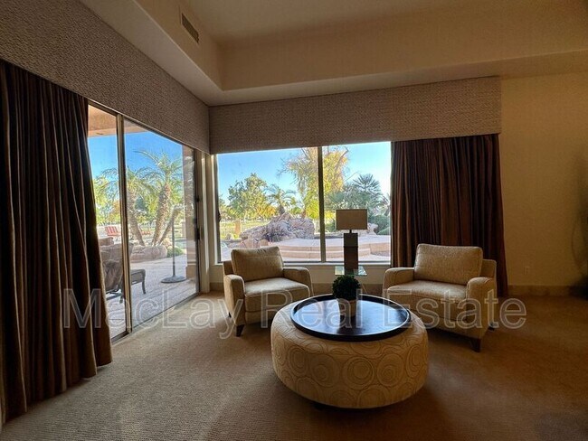 Building Photo - 5711 W Linda Ln