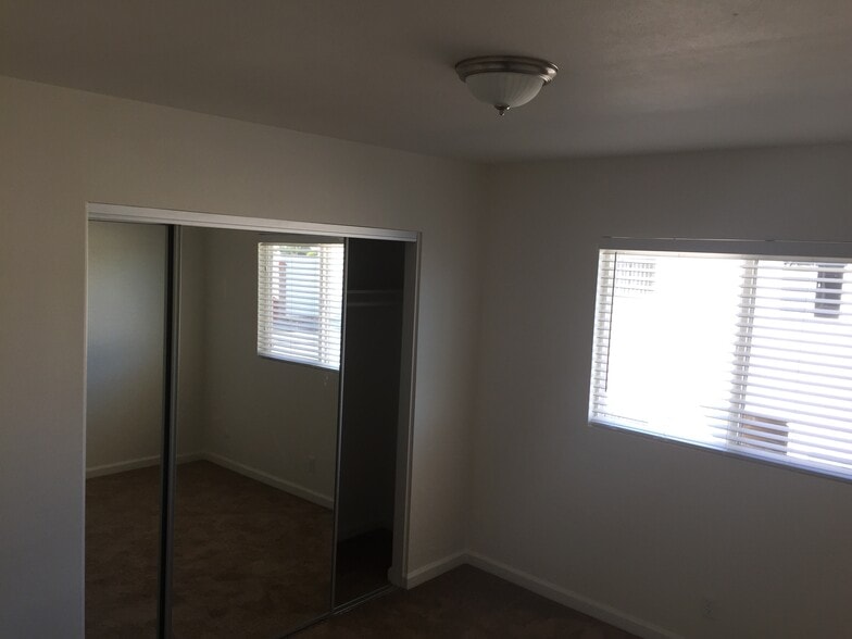 Building Photo - 16685 Crenshaw Blvd