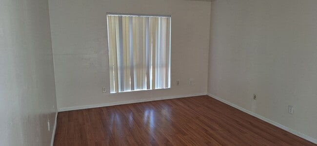 Building Photo - Price reduced! 3-Bedroom Condo in Pinon Sp...