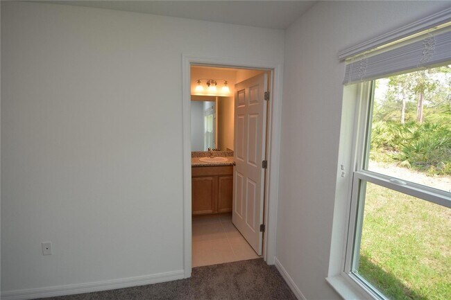 Building Photo - 31 Zoeller Ct