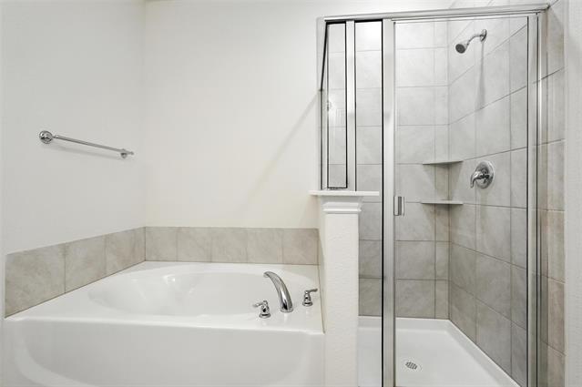 Building Photo - 6214 Heron Dr