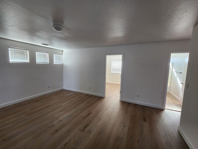Building Photo - Beautiful 5 bed/4 bath home in Santa Nella!