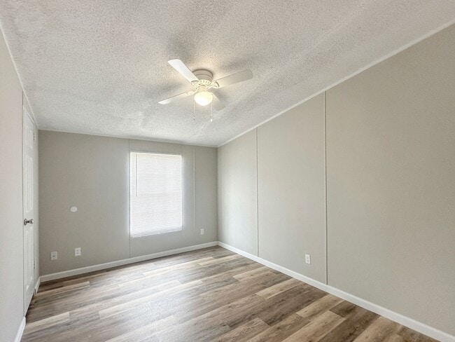 Building Photo - REMODELED 3BD 2BA HOME FOR RENT!