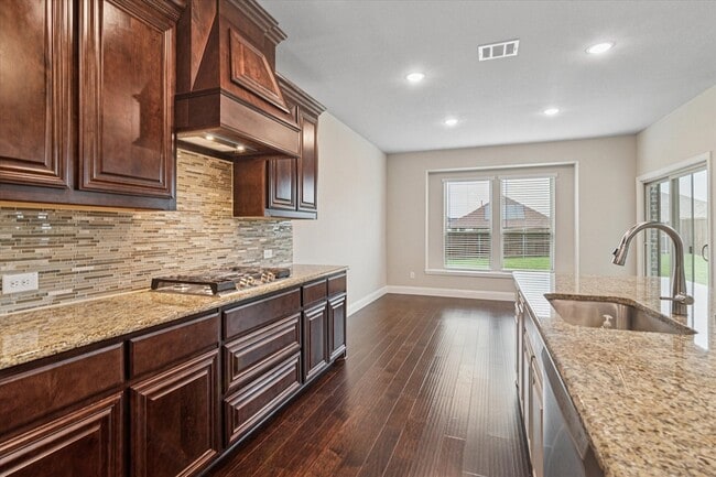 Building Photo - 1702 Veneto Dr
