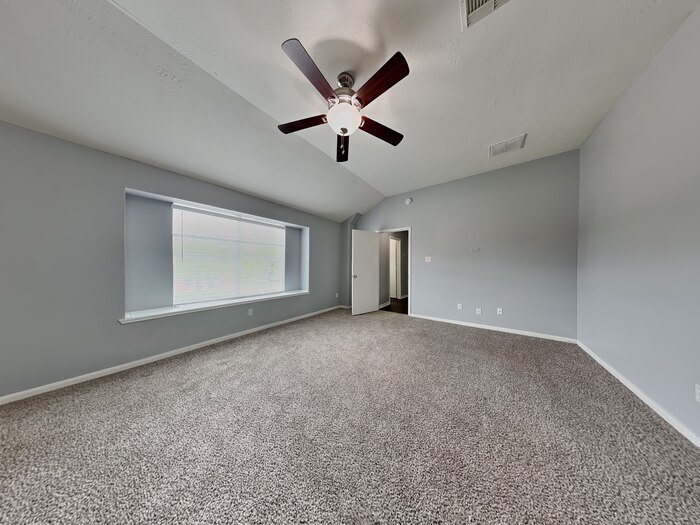 Building Photo - 29014 Fox Fountain Ln