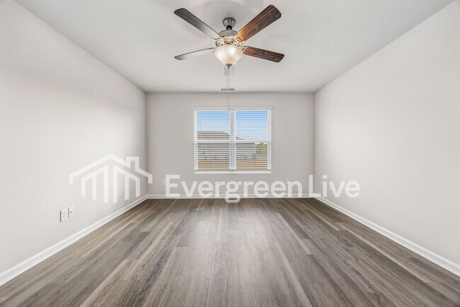 Building Photo - Coming Soon!