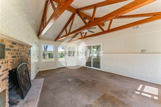 Building Photo - 4501 E Kuhn Rd