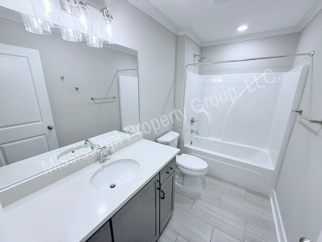 Building Photo - 2BD / 2BA FOR RENT