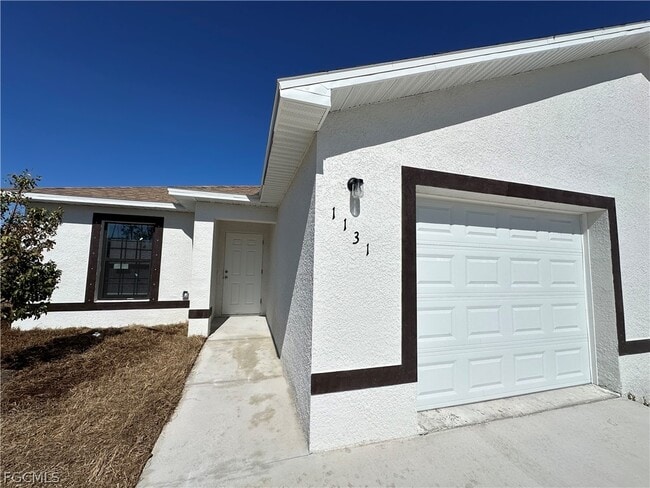 Building Photo - 1131 SW 16th Terrace