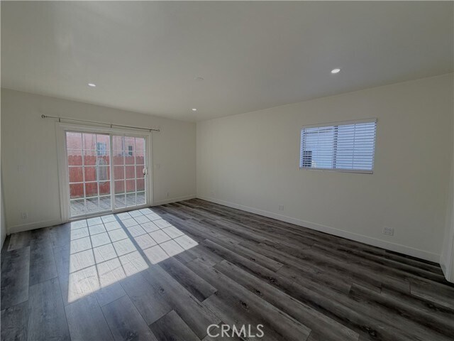 Building Photo - 1936 W 66th St