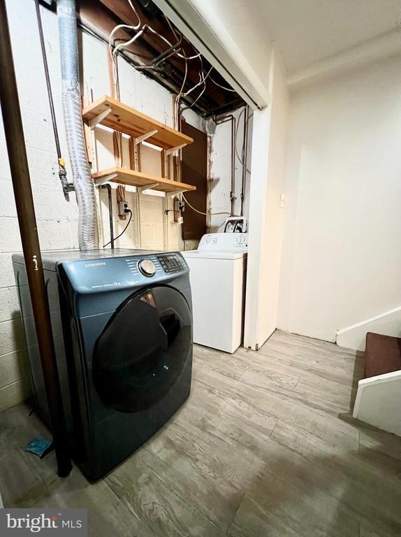 Building Photo - 11 Fenceline Dr