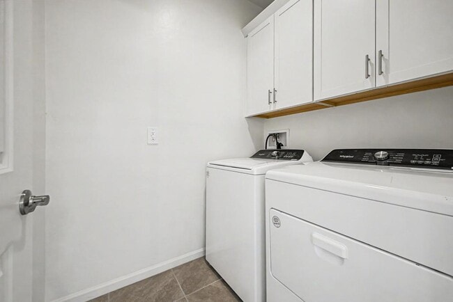 Building Photo - 12528 E Caden Dr