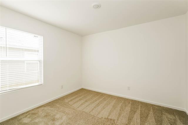 Building Photo - 1105 Tufted Dr