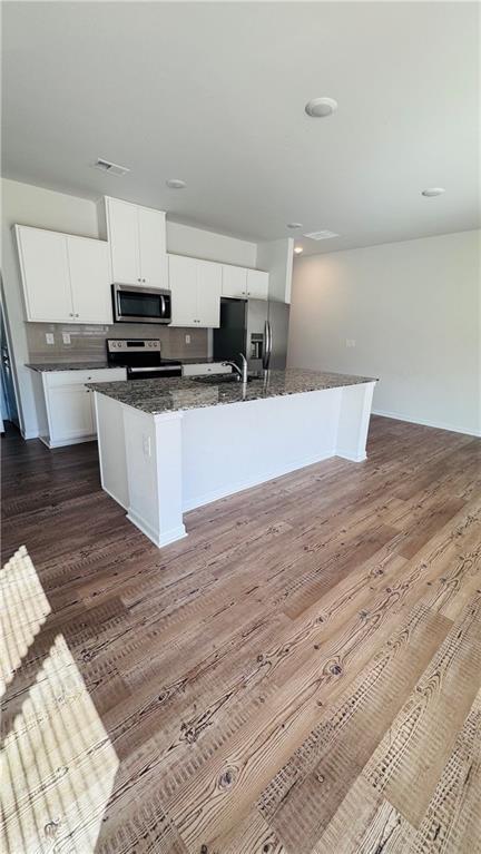 Building Photo - 40 Lumpkin Ln