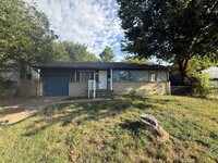 Building Photo - 1547 E 51st St N