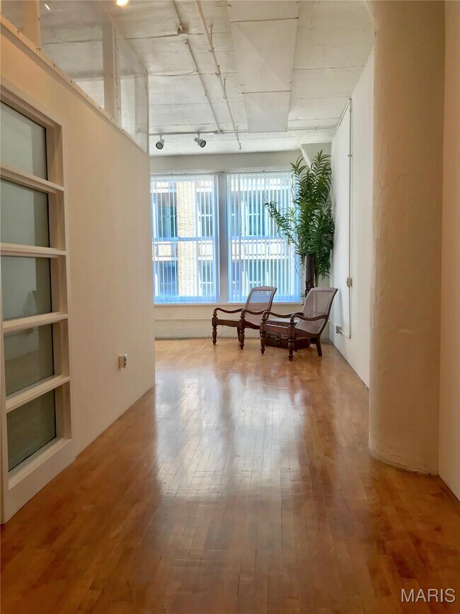 Building Photo - 1709 Washington Ave