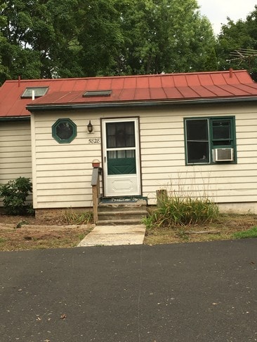 Building Photo - 5828 Township Line Rd