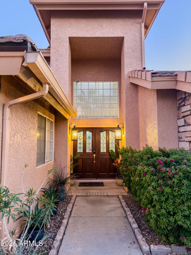 Building Photo - 11015 W Laurelwood Ln