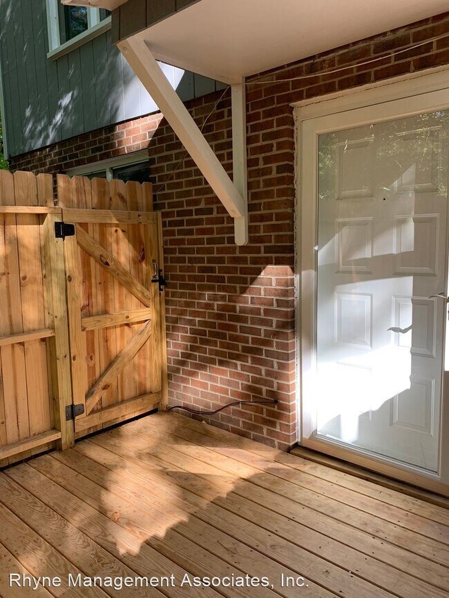 Building Photo - 2 br, 1 bath House - 101 Carmichael Court