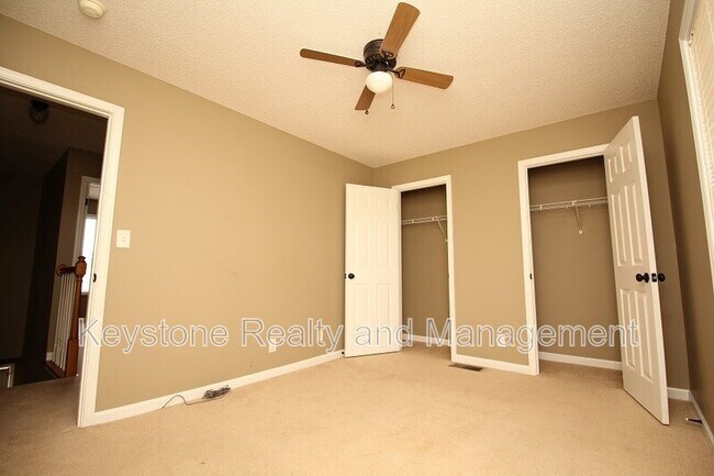 Building Photo - 3834-C Jockey Dr