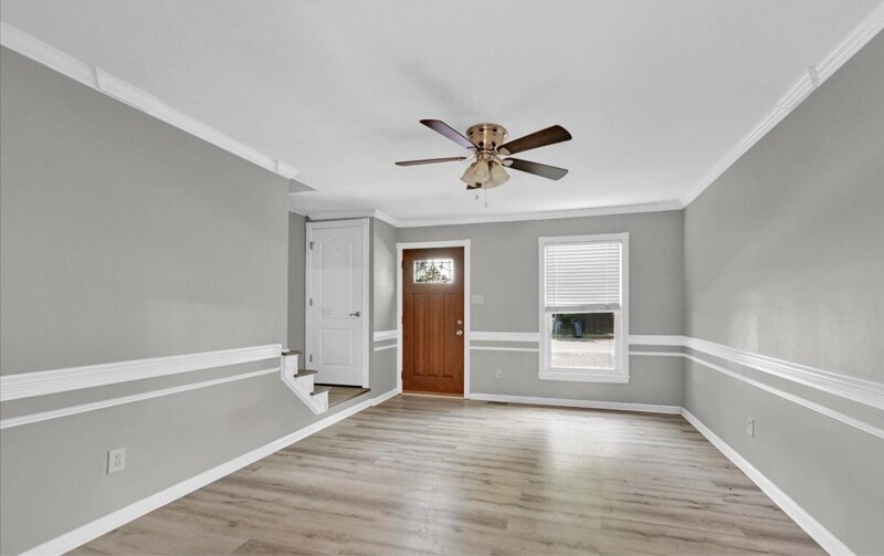 Building Photo - 3449 Santee Rd