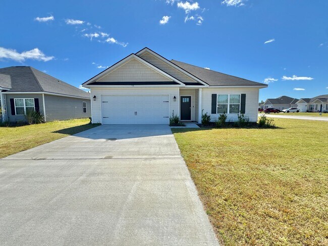 Building Photo - MOVE-IN READY! (Pet Friendly)