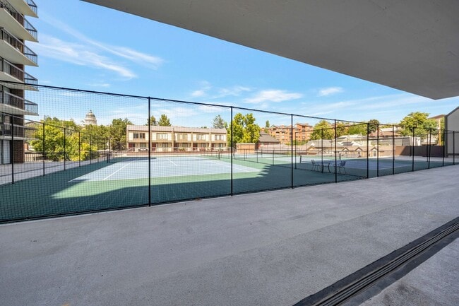 Building Photo - Salt Lake City - Heart of Downtown - 2BD -...