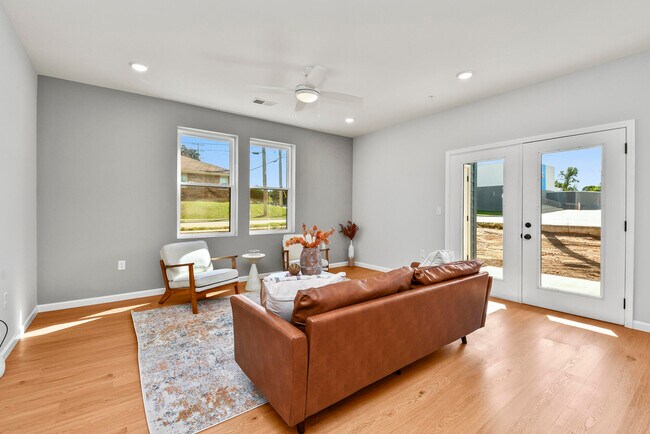 Building Photo - 505 W Grand St