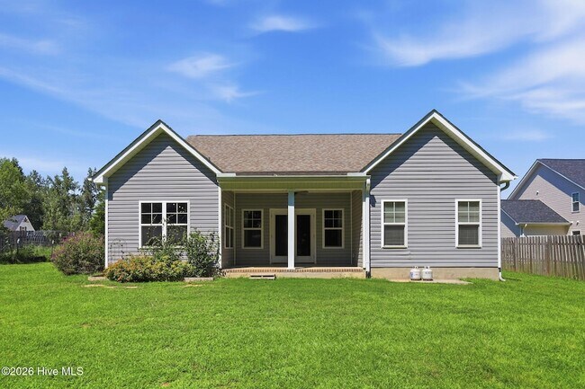 Building Photo - 233 Forester Dr