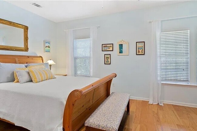 Building Photo - Beautiful 3 bedroom 2 bath home