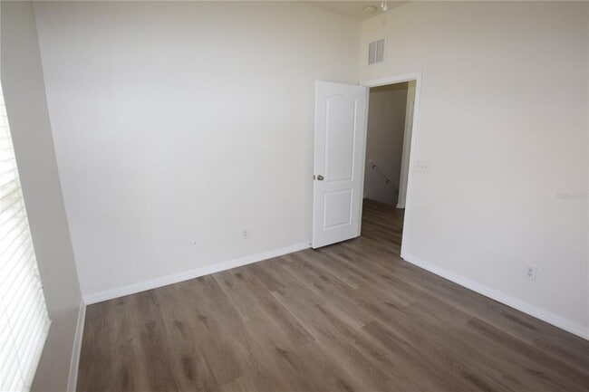 Building Photo - 15349 Oak Apple Ct