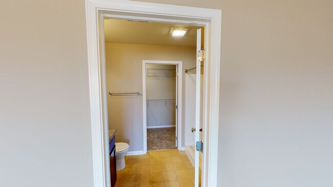 Building Photo - Ankeny 3 Bedroom Townhome Available April 15th, 2026